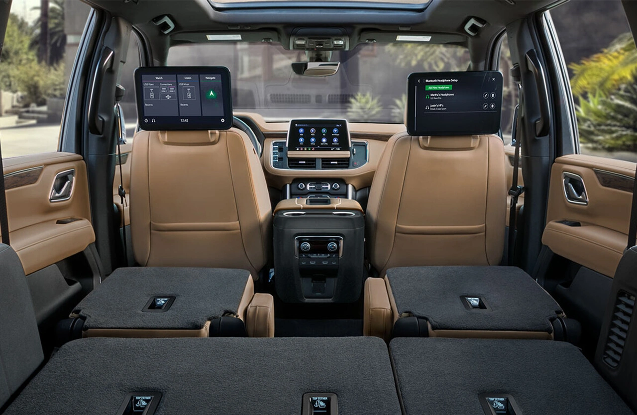 Chevrolet Suburban 1 Vehicle gallery slider 1280 × 854