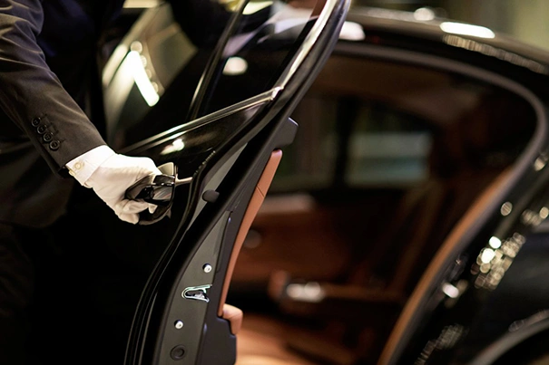 Why Hire a Chevrolet Suburban with Driver in Dubai