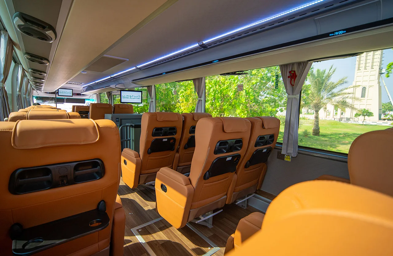 Luxury Bus 4 Vehicle gallery slider 1280 × 854