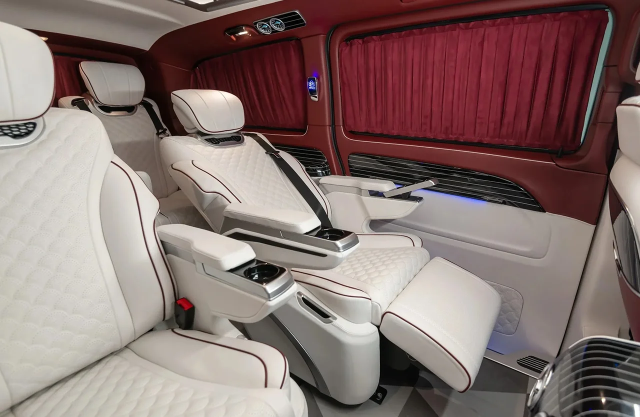 Mercedes-Benz V-Class Maybach 1 Vehicle gallery slider 1280 × 854