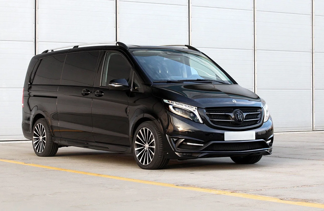 Mercedes-Benz Viano V250 1 Vehicle gallery slider 1280 × 854