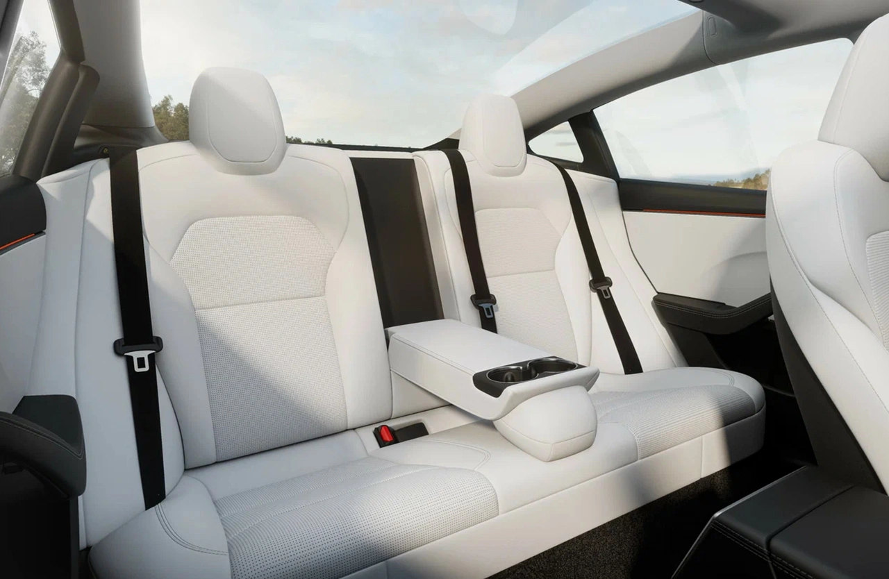 Tesla Model Y 1 Vehicle gallery slider 1280 × 854