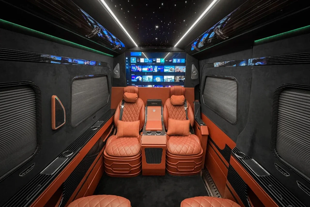 4 Vehicle Overview mercedes-benz-sprinter-van Gallery Pics 1280 by 854