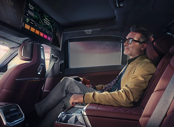 BMW 7 Series: Travel with Smart Entertainment Features